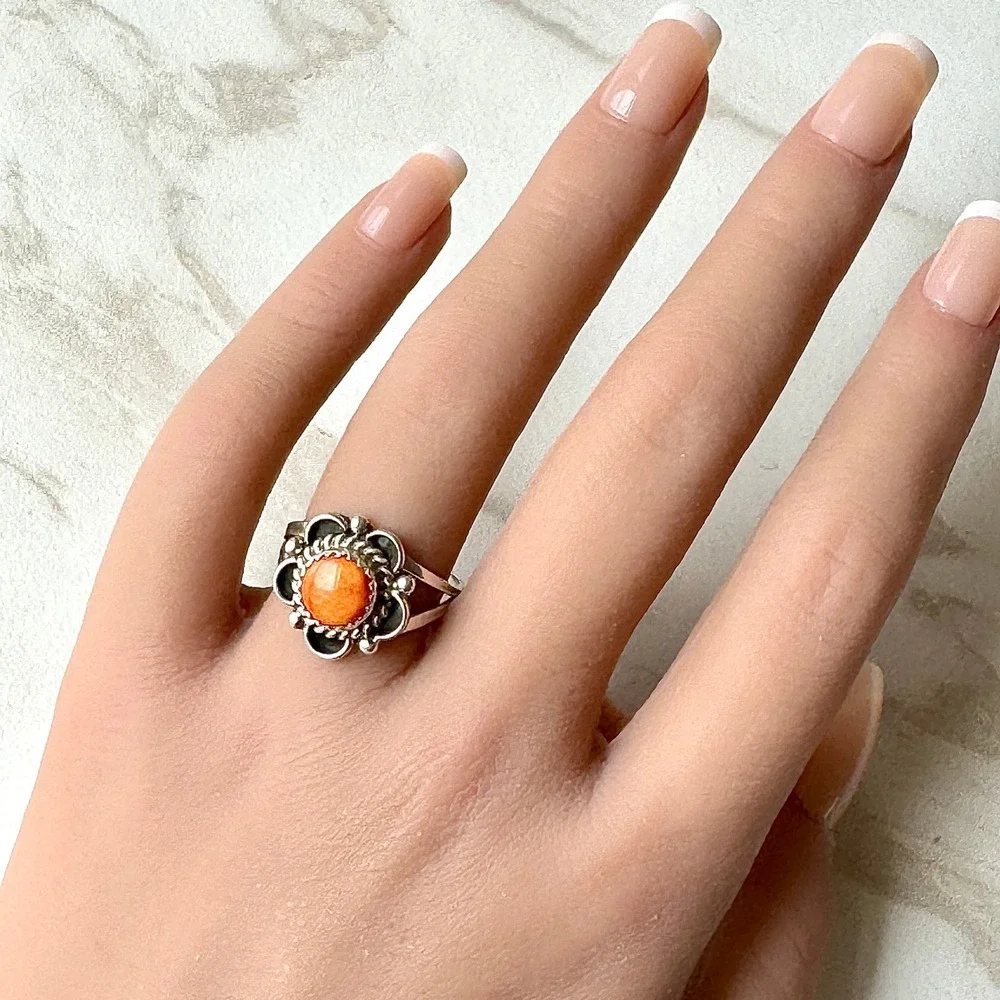 Navajo Flower Ring Orange Spiny Oyster Sz 9 Sterling Silver Scalloped Native